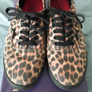 Authentic Lo Pro Leopard Print Vans